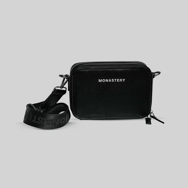 FANNYPACK SHUM