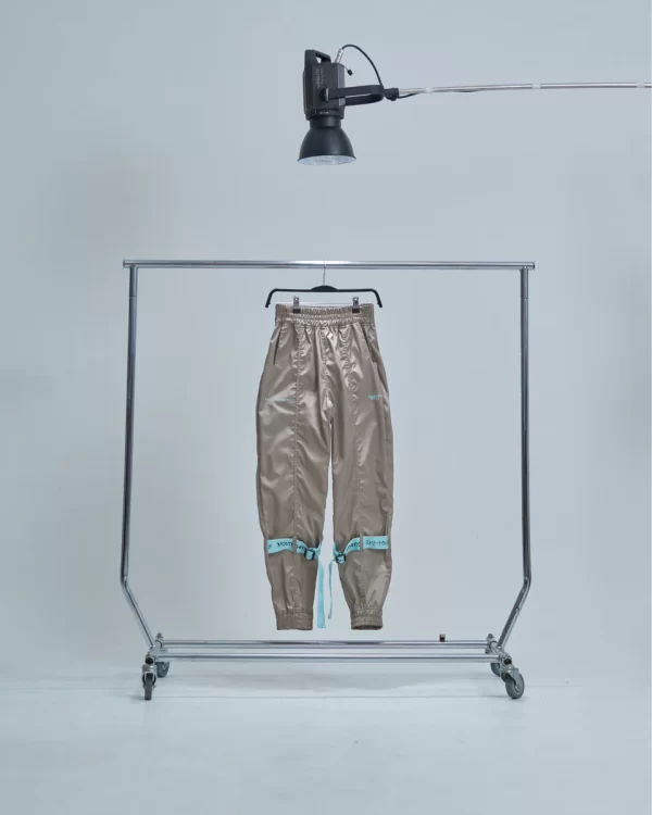 JOGGER HOLD ON