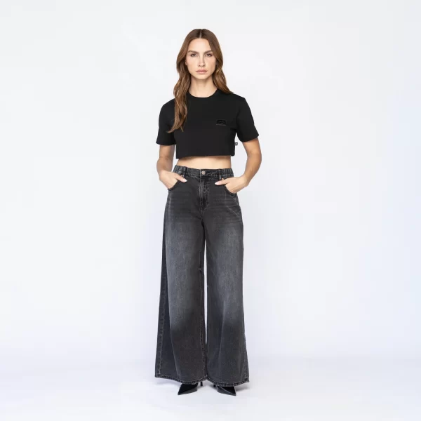 CROP TOP OVERSIZE GATERLEN BLACK - Imagen 4